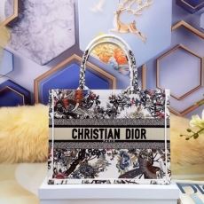 Christian Dior Shopping Bags